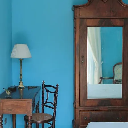 Iride ベッド・アンド・ブレックファスト 3*